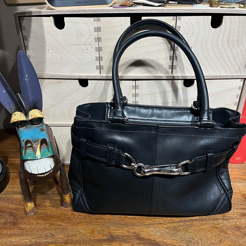 SOLD Coach Hampton Tassel tote in black leather - Picture 1 of 8